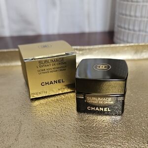 Chanel Sublimage Ultimate Repair Cream in Black and Gold Glass And Metal Jar